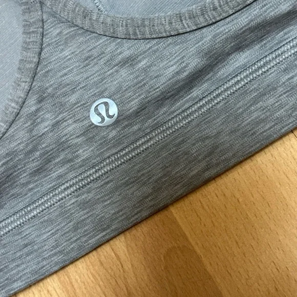 New Lululemon Flow Y Bra - Picture 6 of 7